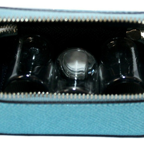 NWT COACH PILL BOX CASE TRAVEL BLU METALLIC 3 VIAL - Picture 3 of 3